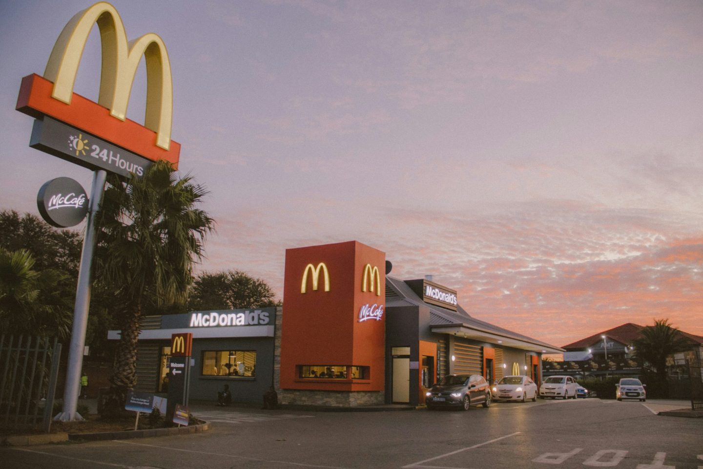 McDonald’s Rolls Out AI-Powered Drive-Thru: How Google’s ArchIQ Is Changing Fast Food